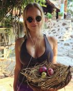 Lina, 26 - Utforska Charmen i Linköping 💖