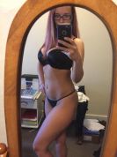 Gift Kvinna Söker Diskret Man för Heta Stunder 🔥💋
